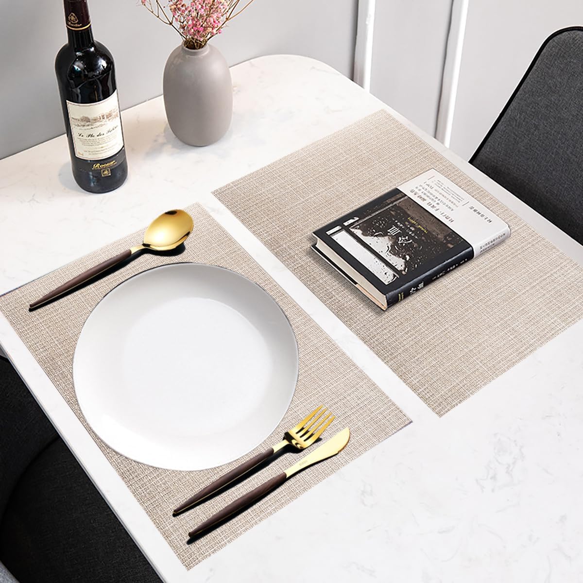 PIGCHCY Beige Placemats Set of 4 Vinyl PVC Durable Place Mats for Dining Table,Heat Resistant Non-Slip Woven Tabel Mats (18x12 inches, Beige)