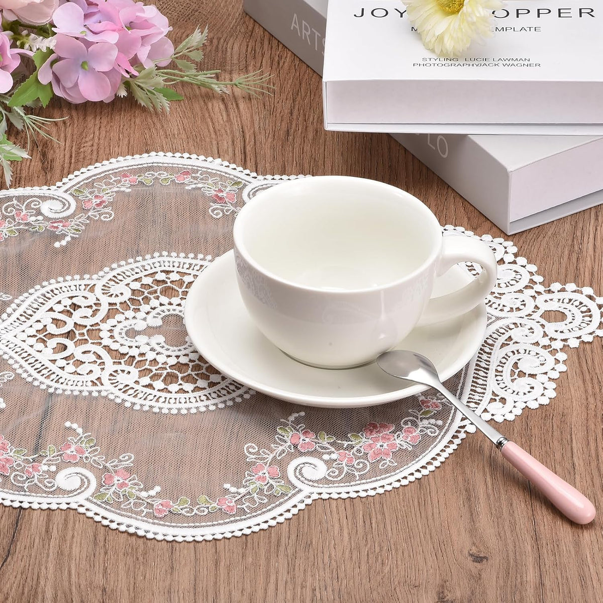 uxcell 2Pack Retro Lace Placemat 12x17-in Oval Embroidered Table Place Mats French Crochet Doilies Coasters Cup Mat for Home Wedding, Red