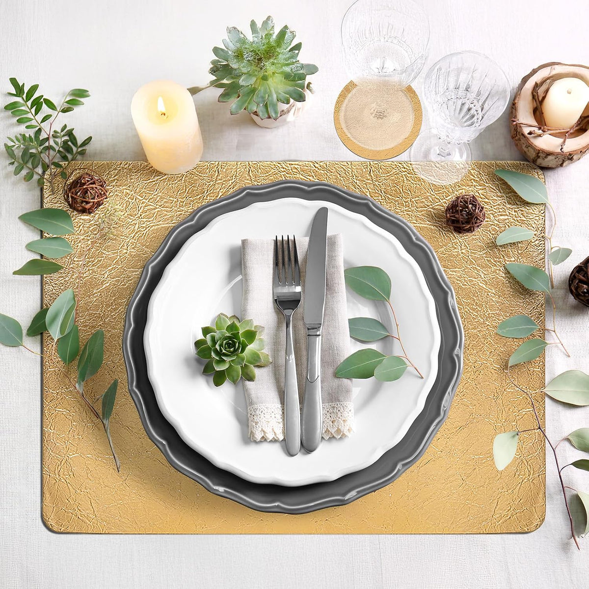 comfoyar Faux Leather Placemats Set of 6 with Coasters, 12x17inch Non-Slip Heat Resistant Dual-Sided Gold Crackled Place Mats, Washable Waterproof Table Mats for Kitchen Dining Party Table Decoration