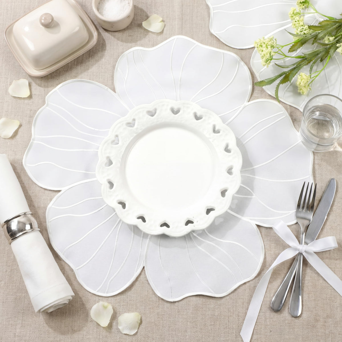 Set of 6 White Ruffled Round Placemat, Lace Embroidered Place Mat, 15.7''