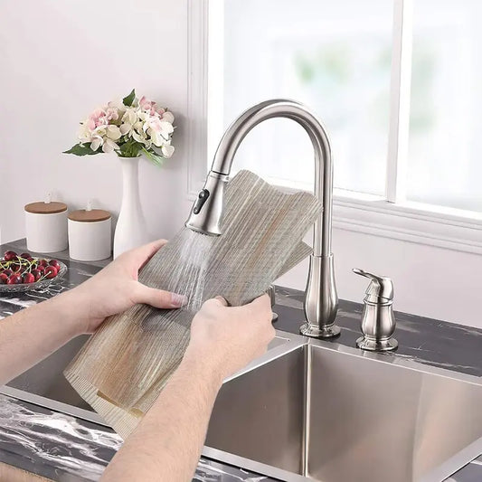 Placemats Set of 6, Heat Resistant Place Mats, Washable PVC Table Mats, Woven Vinyl Plastic Placemats for Dining Table, Non-Slip Stain Resistant Kitchen Table Placemats Easy to Clean